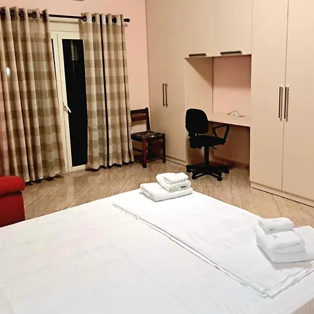 Apartament 2 Bed Sleeps 4 With Free Parking
