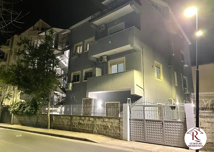 2 Bed Sleeps 4 With Free Parking Appartement *