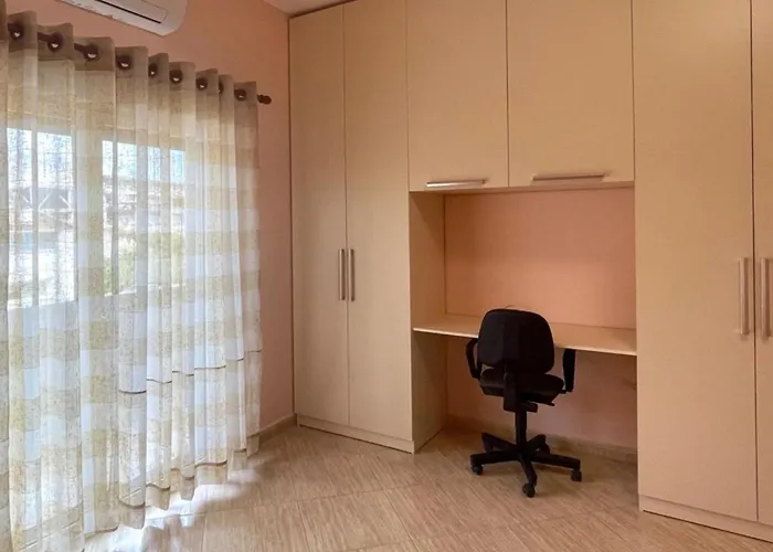 2 Bed Sleeps 4 With Free Parking Apartamento